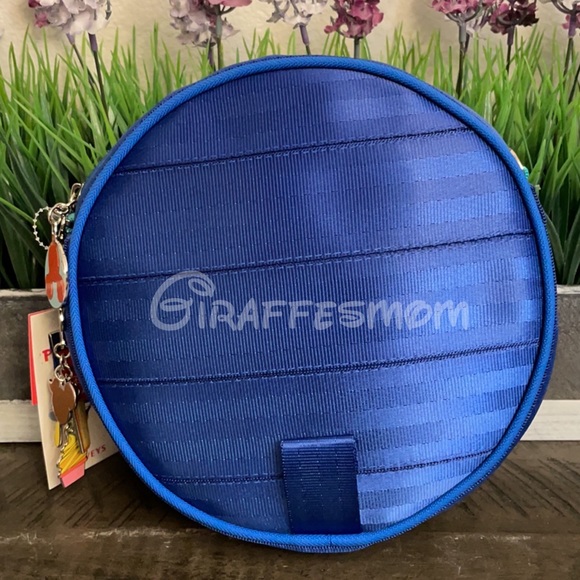 Disneyland Play in the Parks Crossbody by Harvey’s - Picture 2 of 4